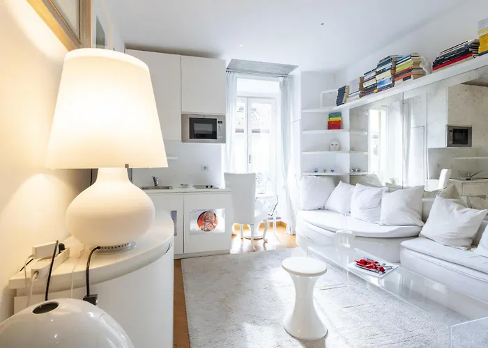 Sant' Andrea Fashion By Interhome * Milan